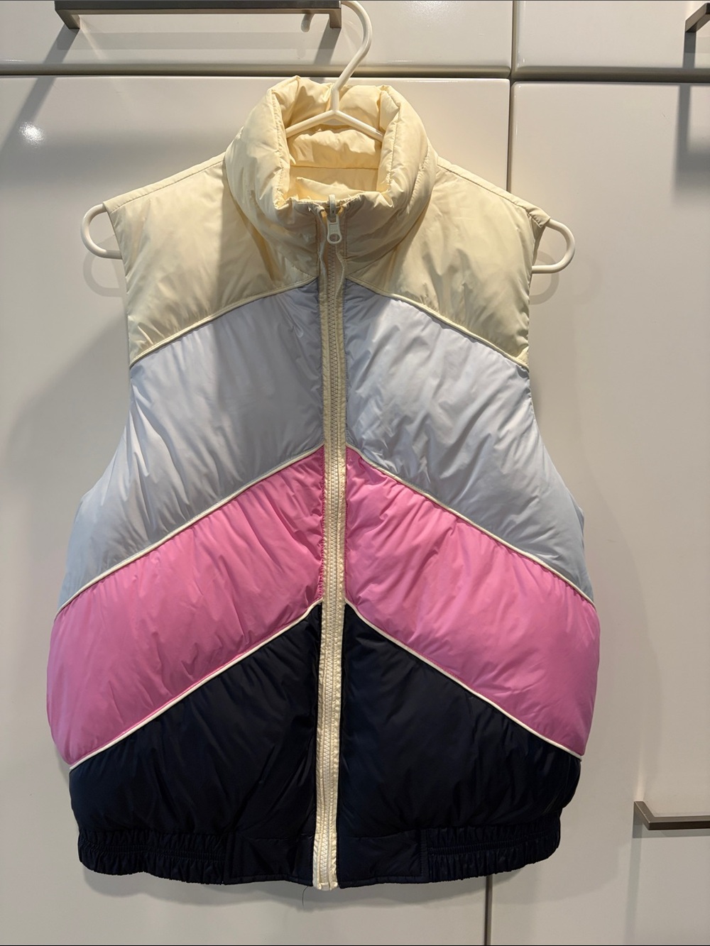 Marine Layer Archive Antuco Reversible Puffer Vest Ice Colorblock